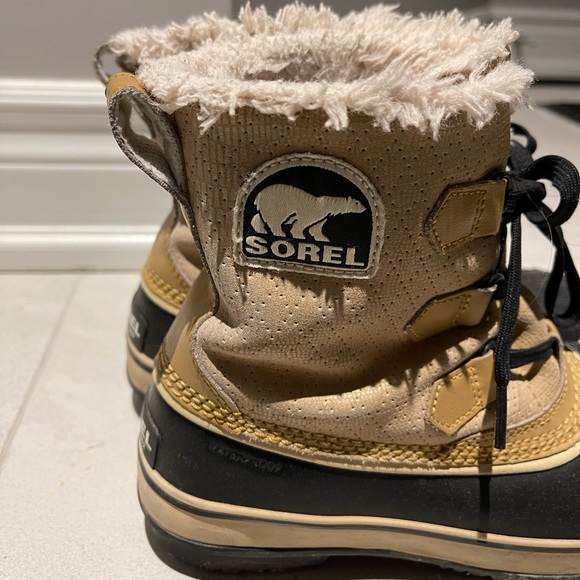 Sorel Winter Tivoli Mid Calf Snow Boots - Picture 2 of 6